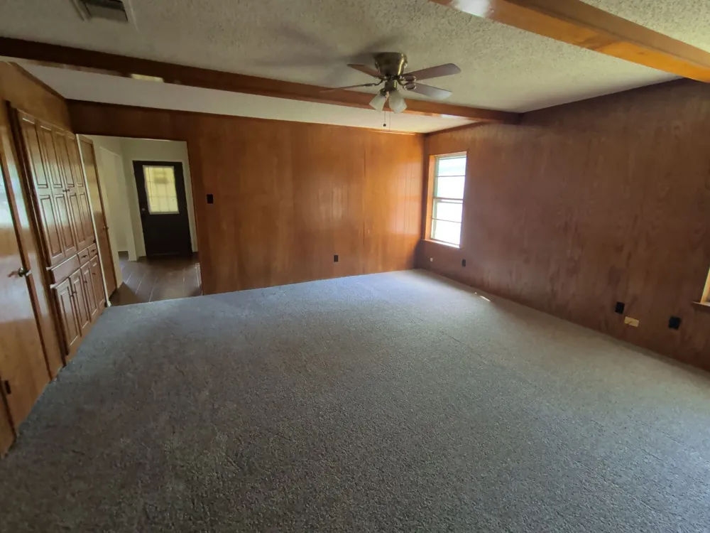5541 Wood View Street North Richland Hills, TX 76180