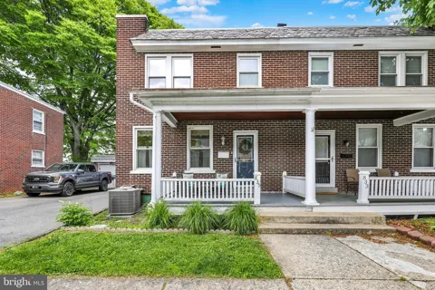 835 OCEAN AVENUE