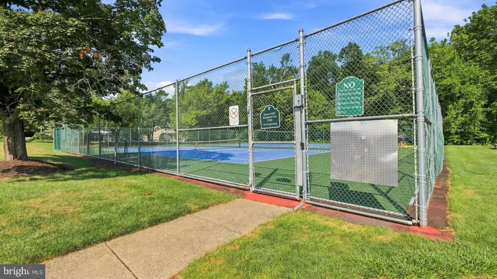 909 CLOVER PLACE Warminster, PA 18974