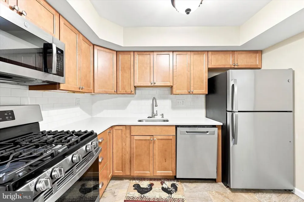 909 CLOVER PLACE Warminster, PA 18974