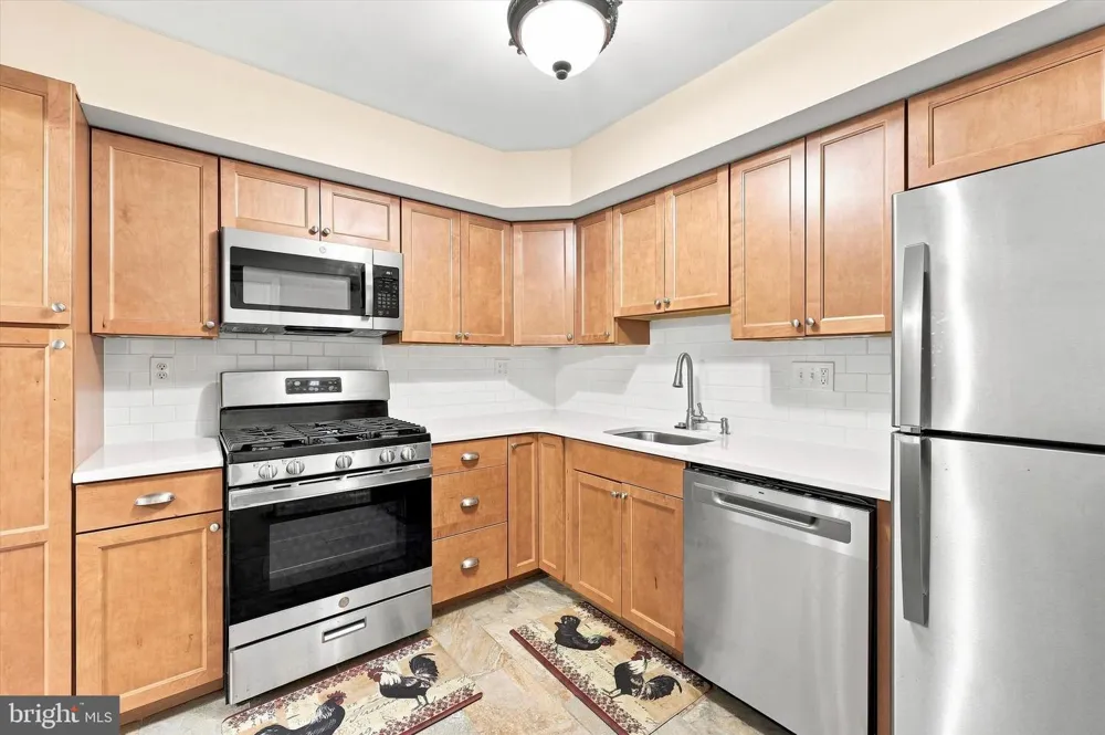 909 CLOVER PLACE Warminster, PA 18974