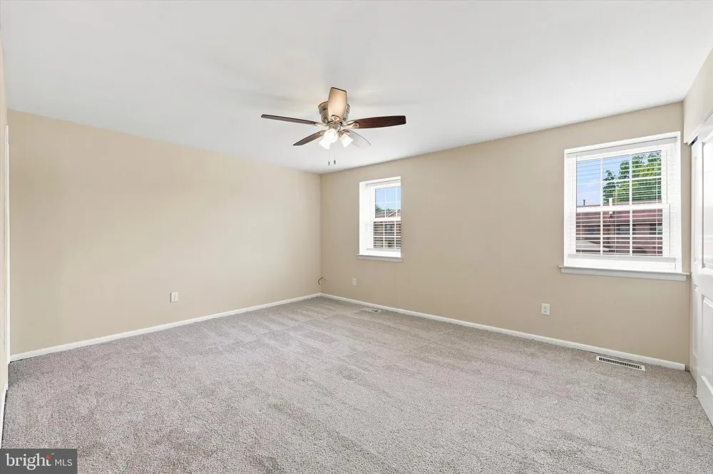 909 CLOVER PLACE Warminster, PA 18974