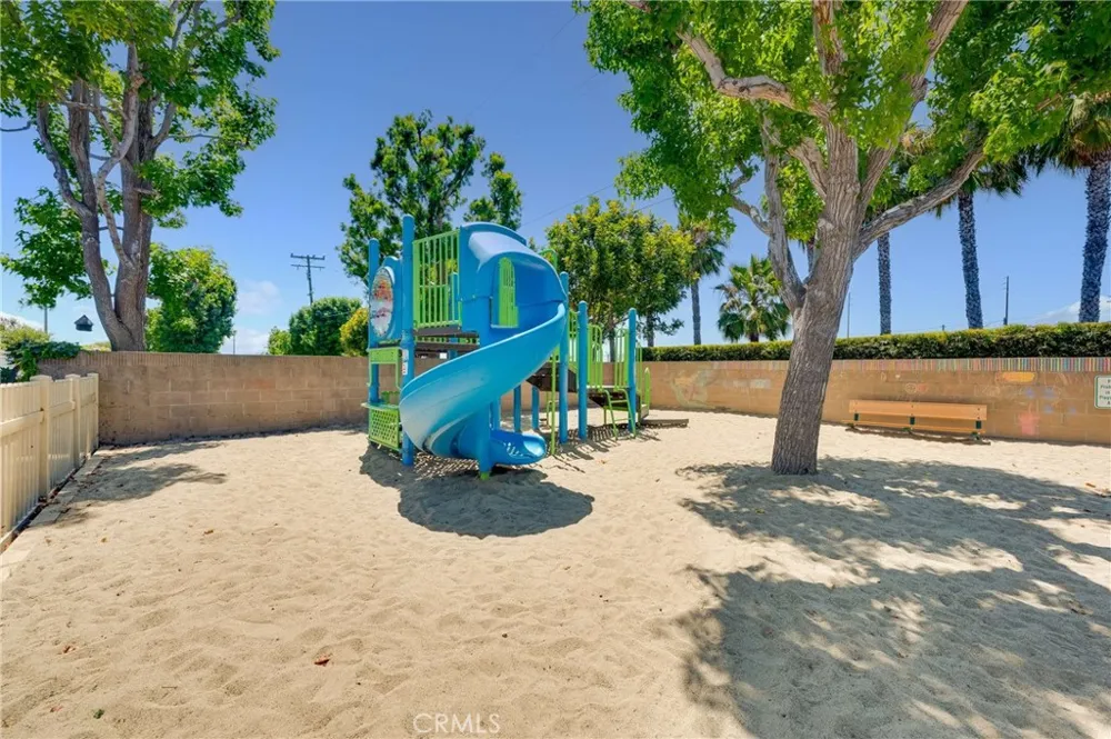 7092 Island Village Drive Long Beach, CA 90803