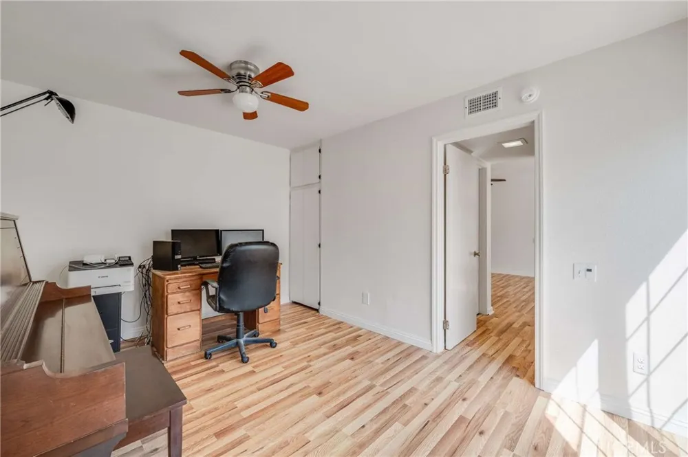 7092 Island Village Drive Long Beach, CA 90803
