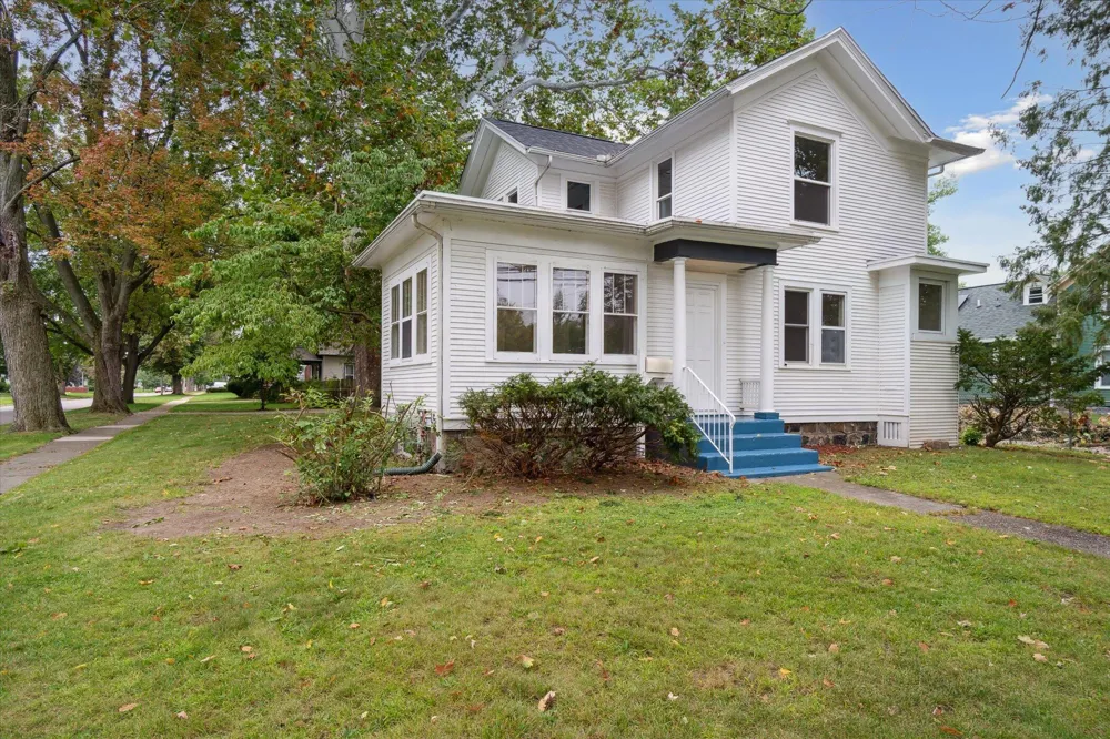 901 W Franklin Street Jackson, MI 49203