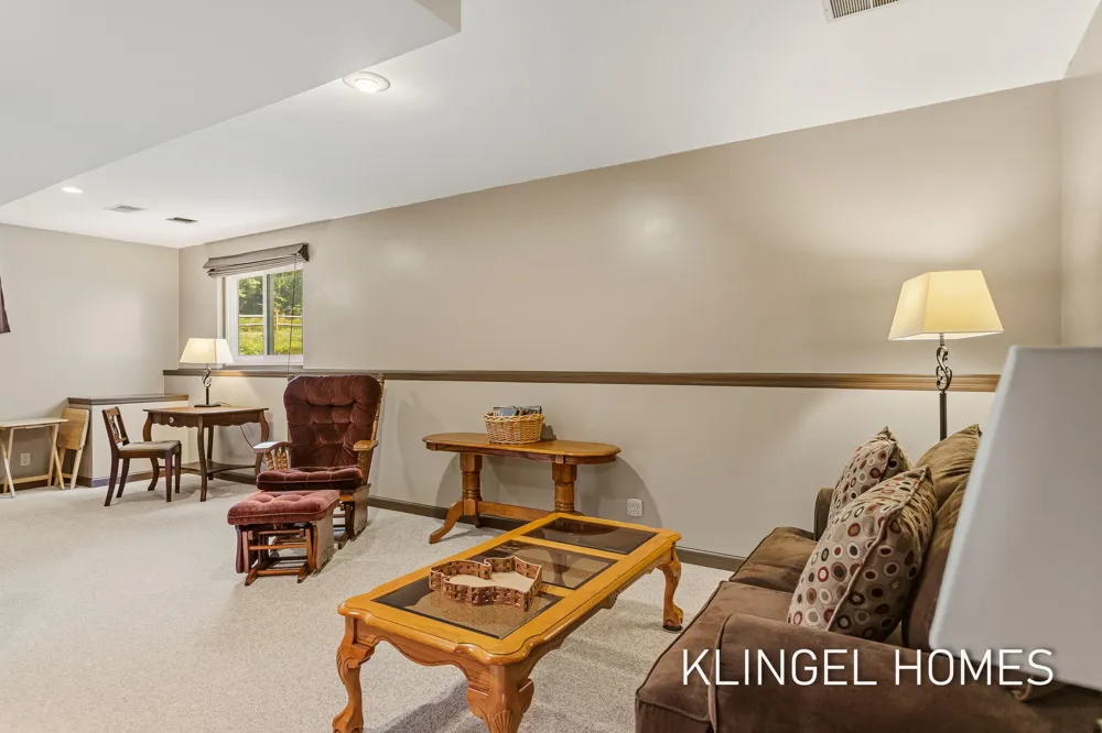 11984 Chickory Drive Grand Haven, MI 49417