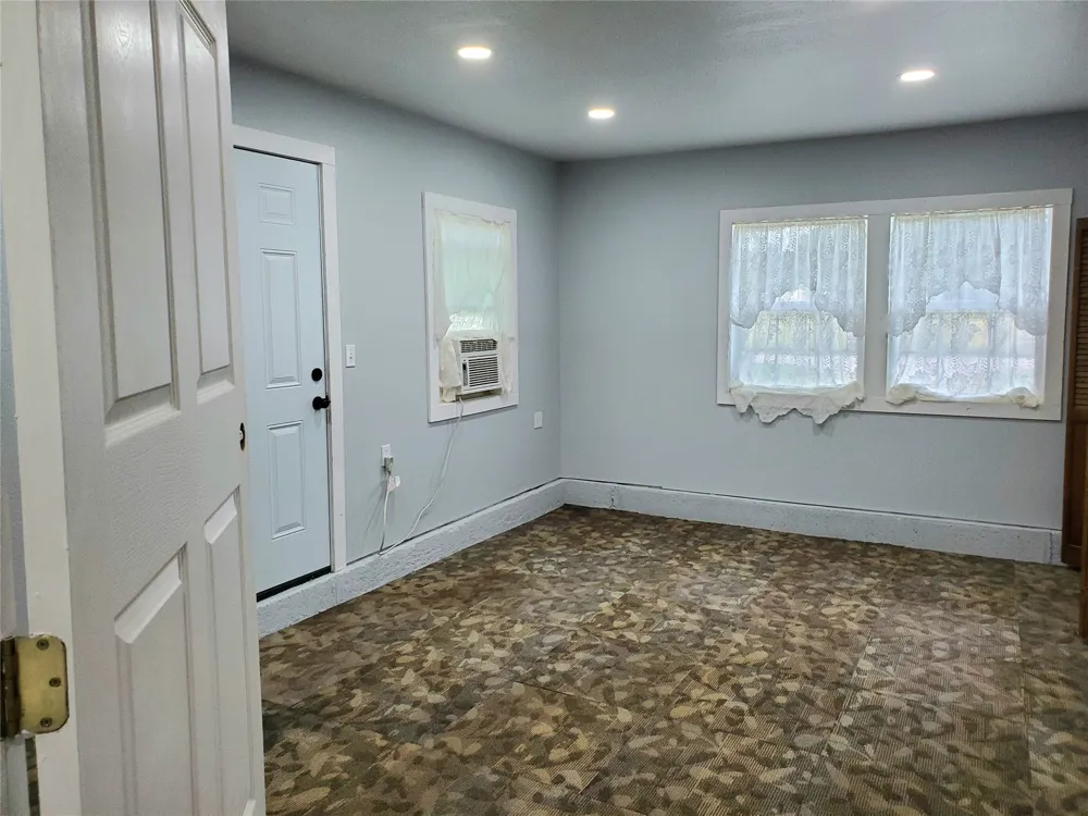 14224 W 18th Place S Sand Springs, OK 74063