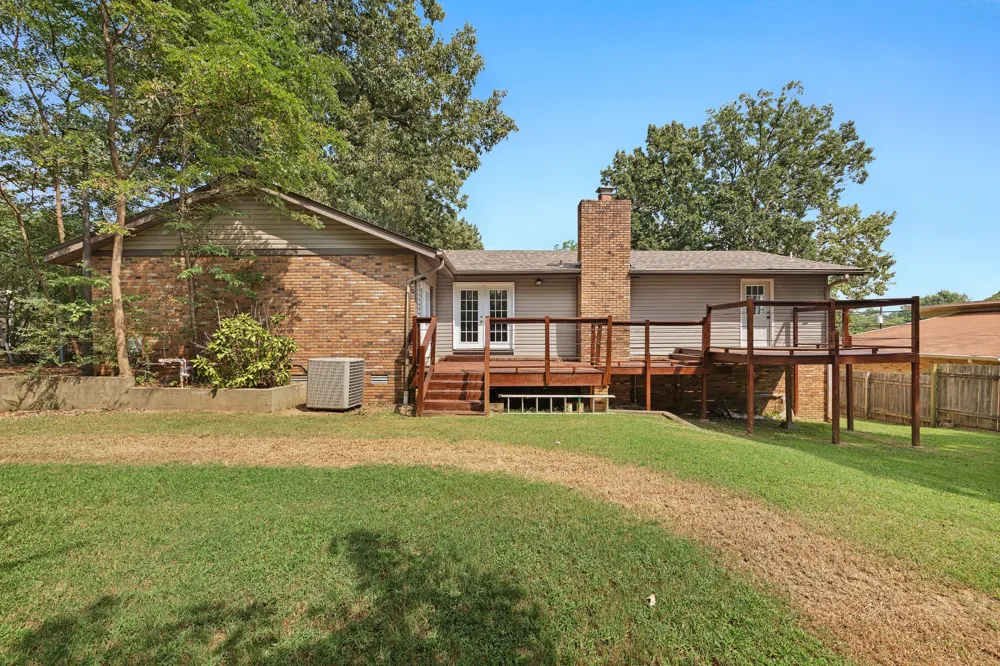77 Hansford Pl Jackson, TN 38305