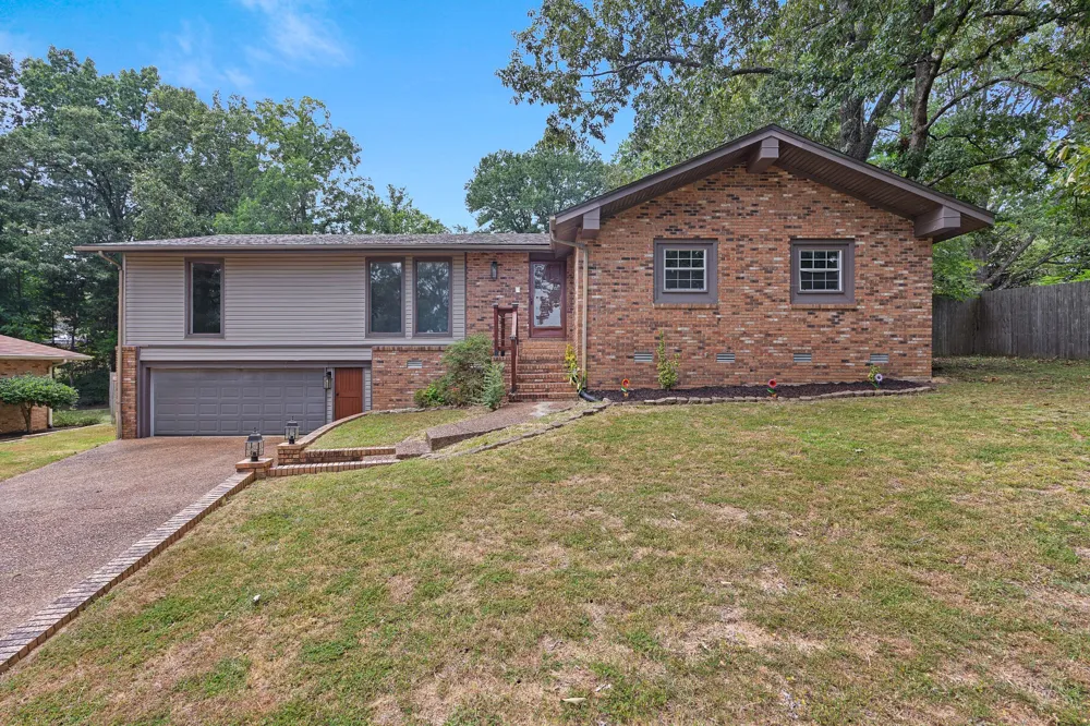 77 Hansford Pl Jackson, TN 38305