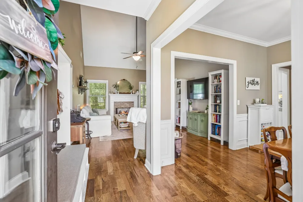 2604 Tellyman Ave Murfreesboro, TN 37130