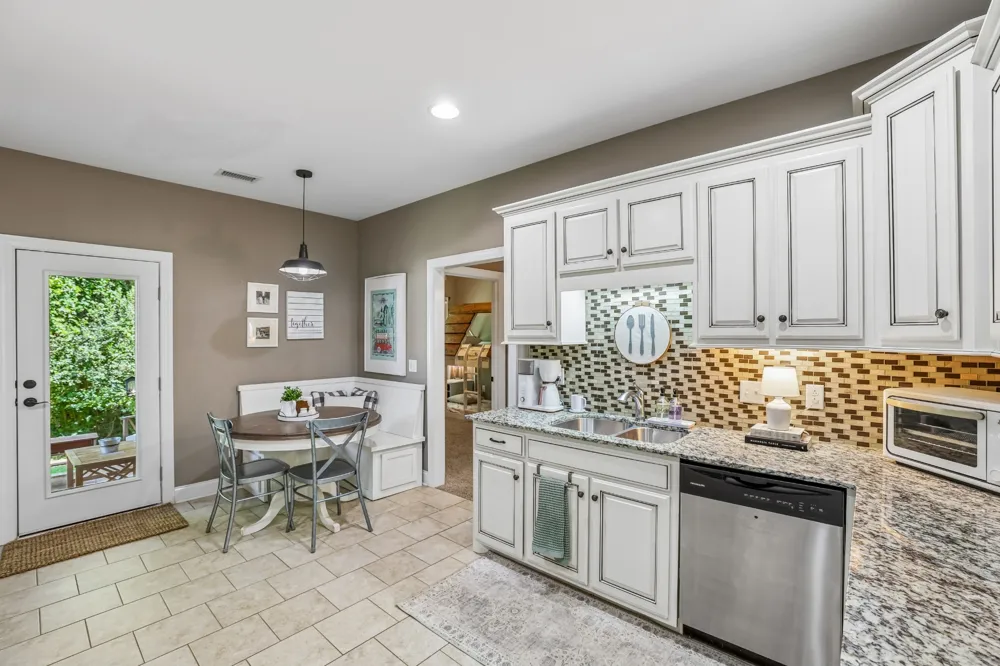2604 Tellyman Ave Murfreesboro, TN 37130
