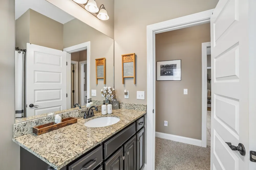 2604 Tellyman Ave Murfreesboro, TN 37130