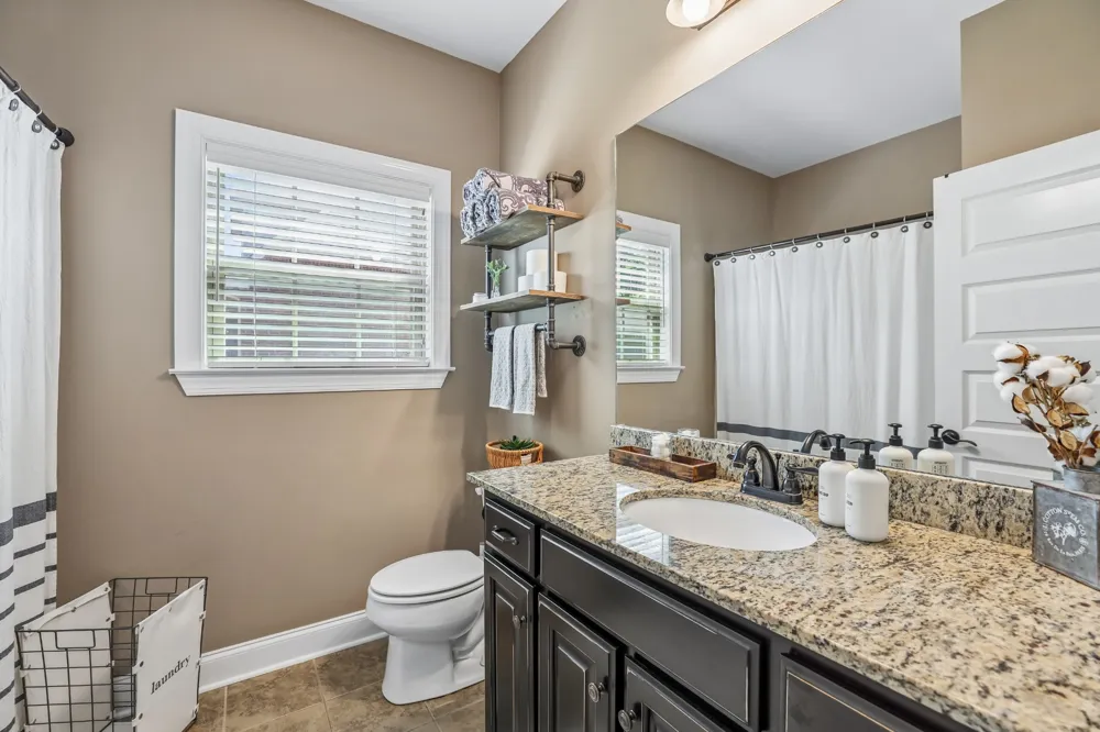 2604 Tellyman Ave Murfreesboro, TN 37130