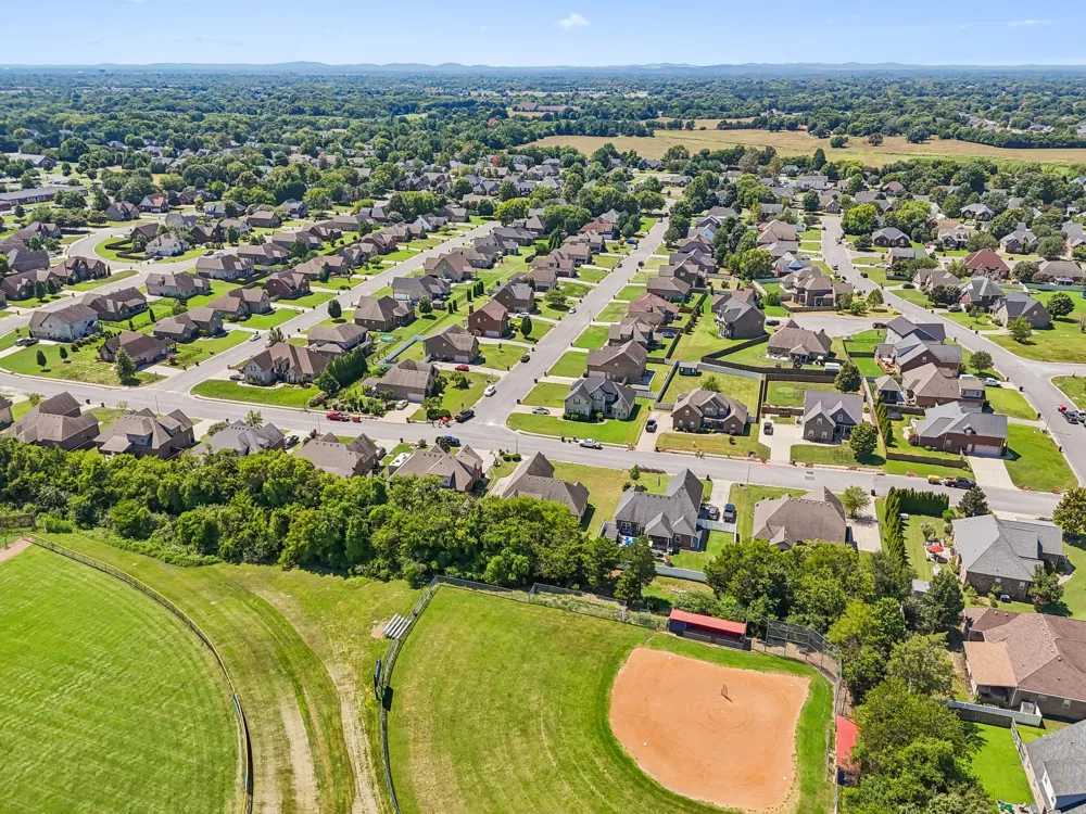 2604 Tellyman Ave Murfreesboro, TN 37130