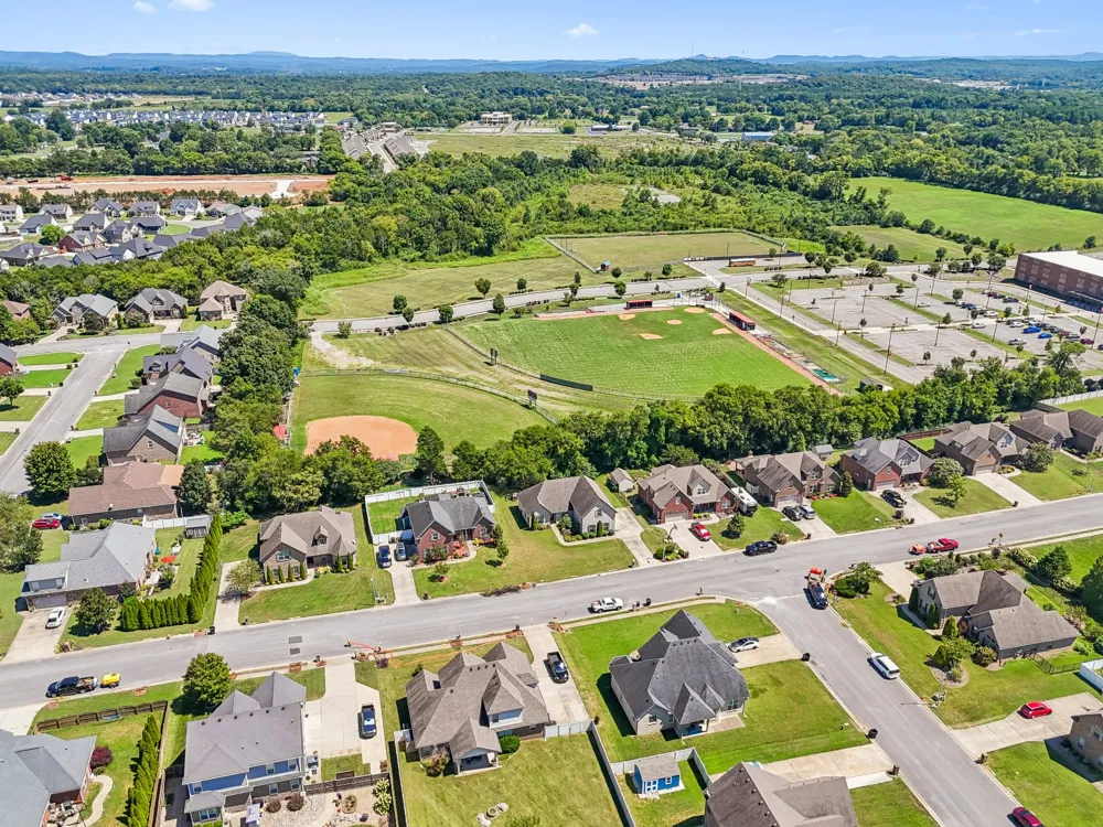 2604 Tellyman Ave Murfreesboro, TN 37130