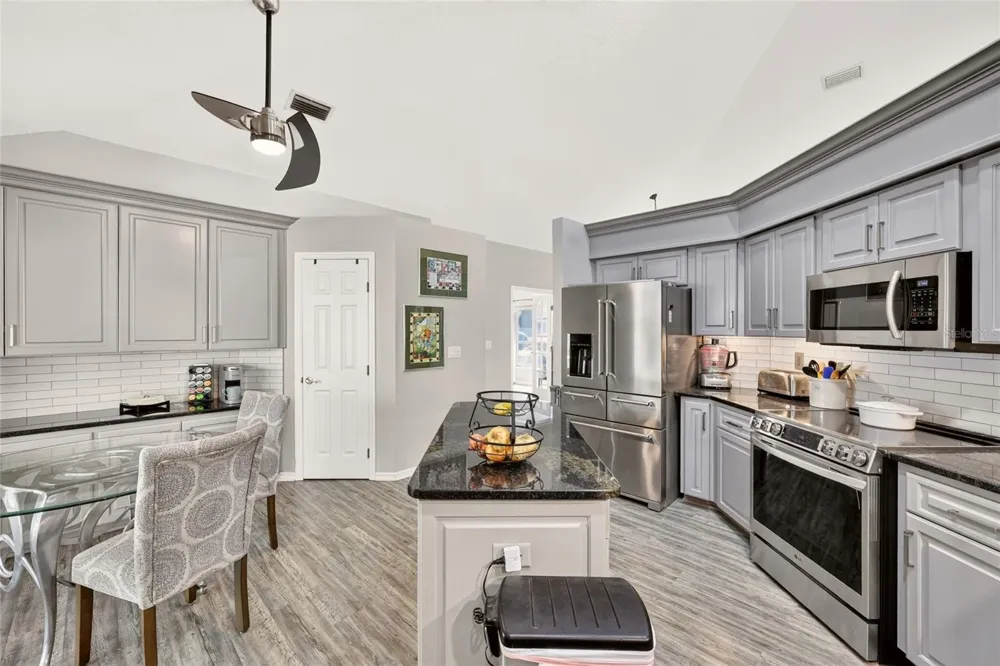 1912 SE TWIN BRIDGE CIRCLE ocala, FL 34471
