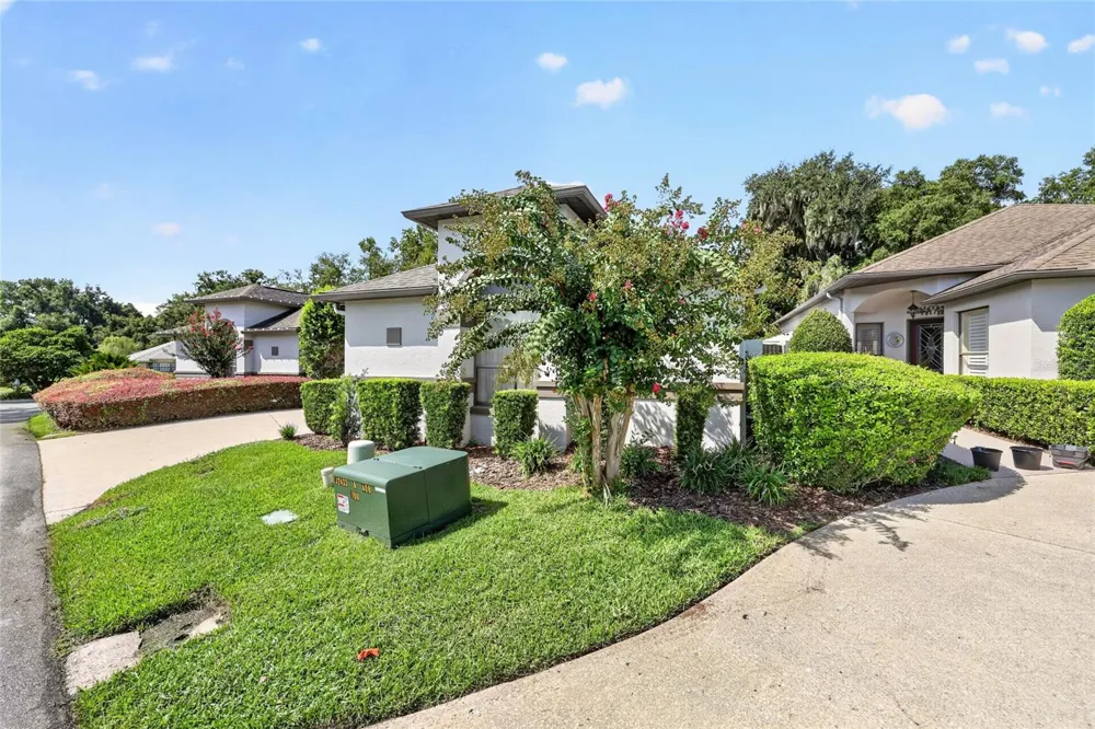 1912 SE TWIN BRIDGE CIRCLE ocala, FL 34471