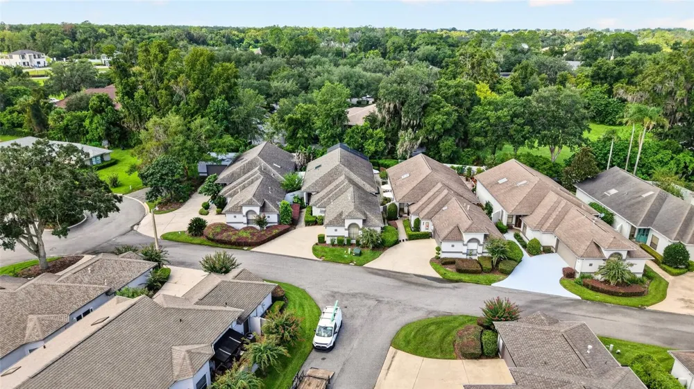 1912 SE TWIN BRIDGE CIRCLE ocala, FL 34471