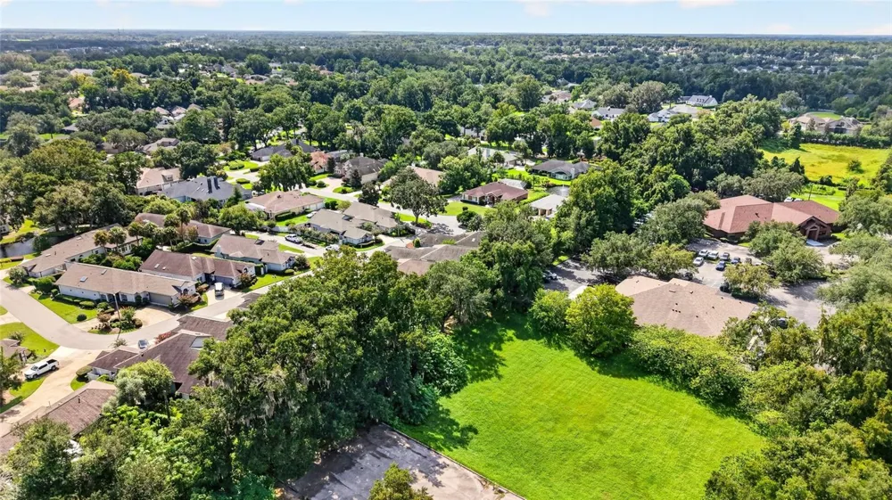1912 SE TWIN BRIDGE CIRCLE ocala, FL 34471
