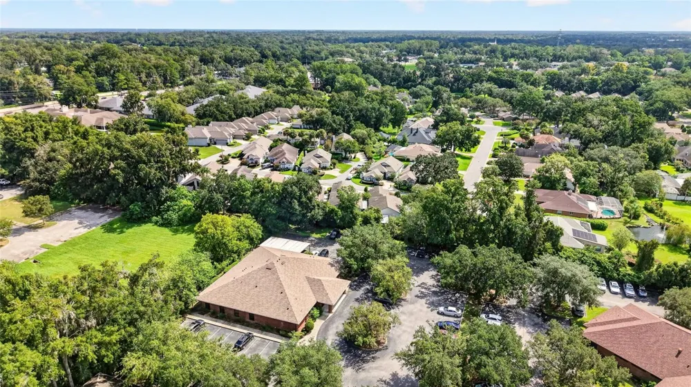 1912 SE TWIN BRIDGE CIRCLE ocala, FL 34471
