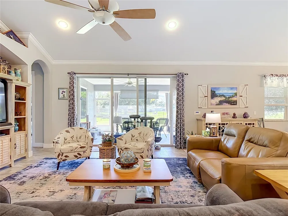 108 OAK KNOLLS CIRCLE Sebring, FL 33876