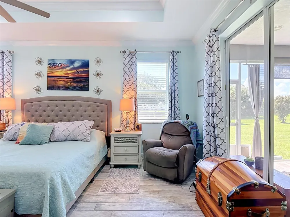 108 OAK KNOLLS CIRCLE Sebring, FL 33876