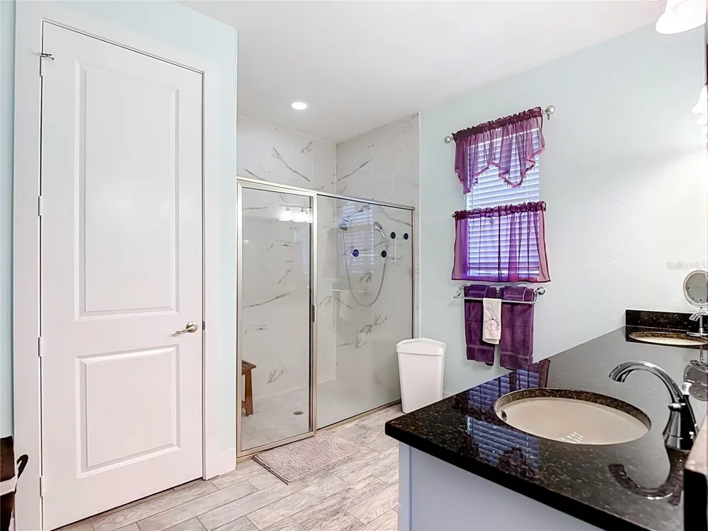108 OAK KNOLLS CIRCLE Sebring, FL 33876