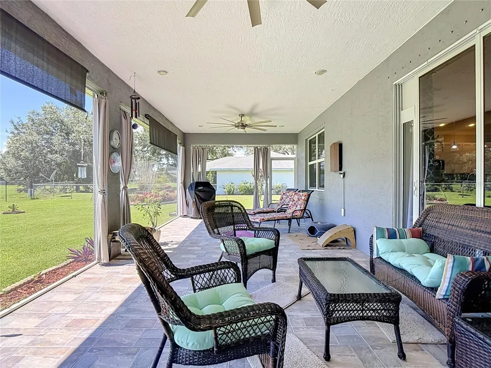 108 OAK KNOLLS CIRCLE Sebring, FL 33876