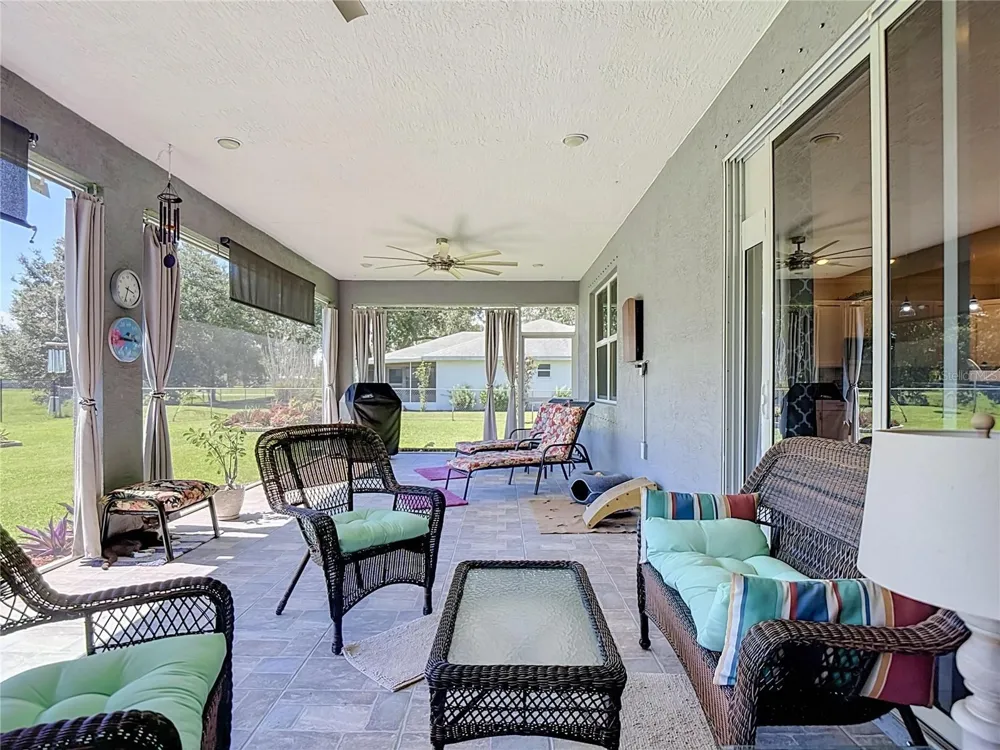 108 OAK KNOLLS CIRCLE Sebring, FL 33876