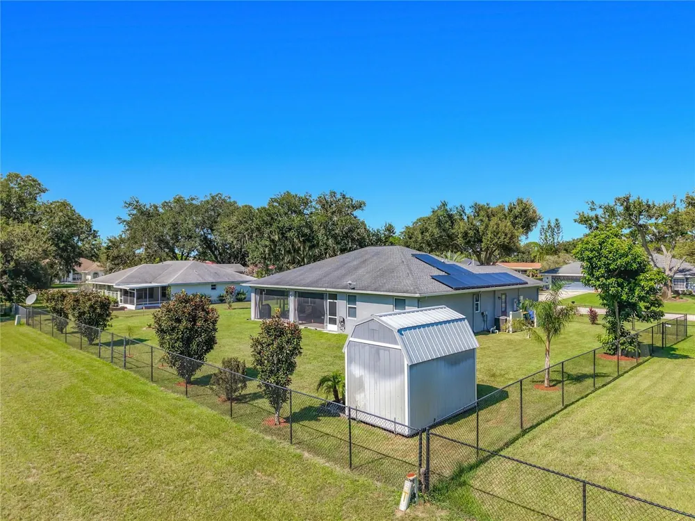 108 OAK KNOLLS CIRCLE Sebring, FL 33876