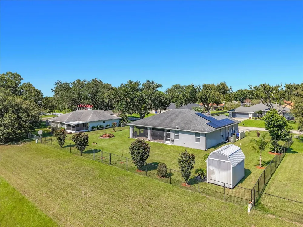 108 OAK KNOLLS CIRCLE Sebring, FL 33876