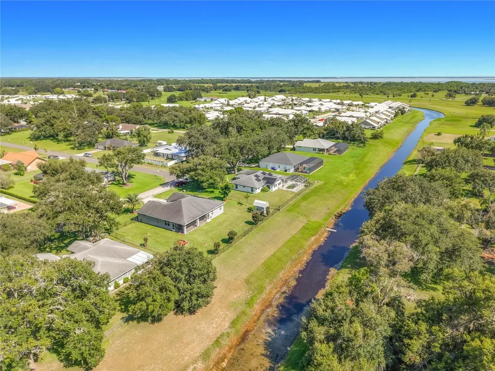 108 OAK KNOLLS CIRCLE Sebring, FL 33876