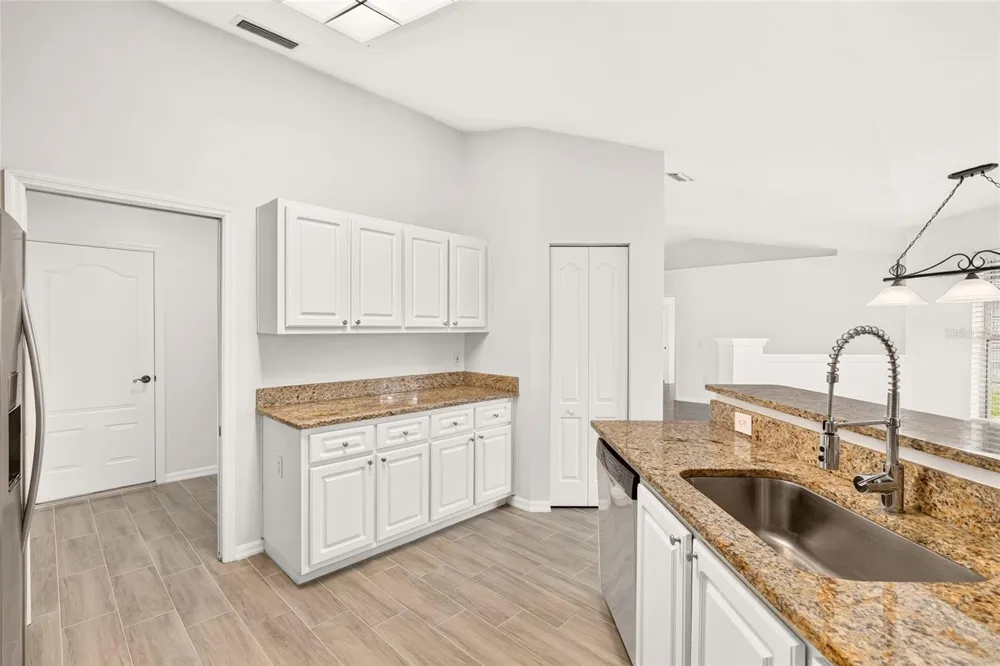 8120 SW 52ND LANE Gainesville, FL 32608