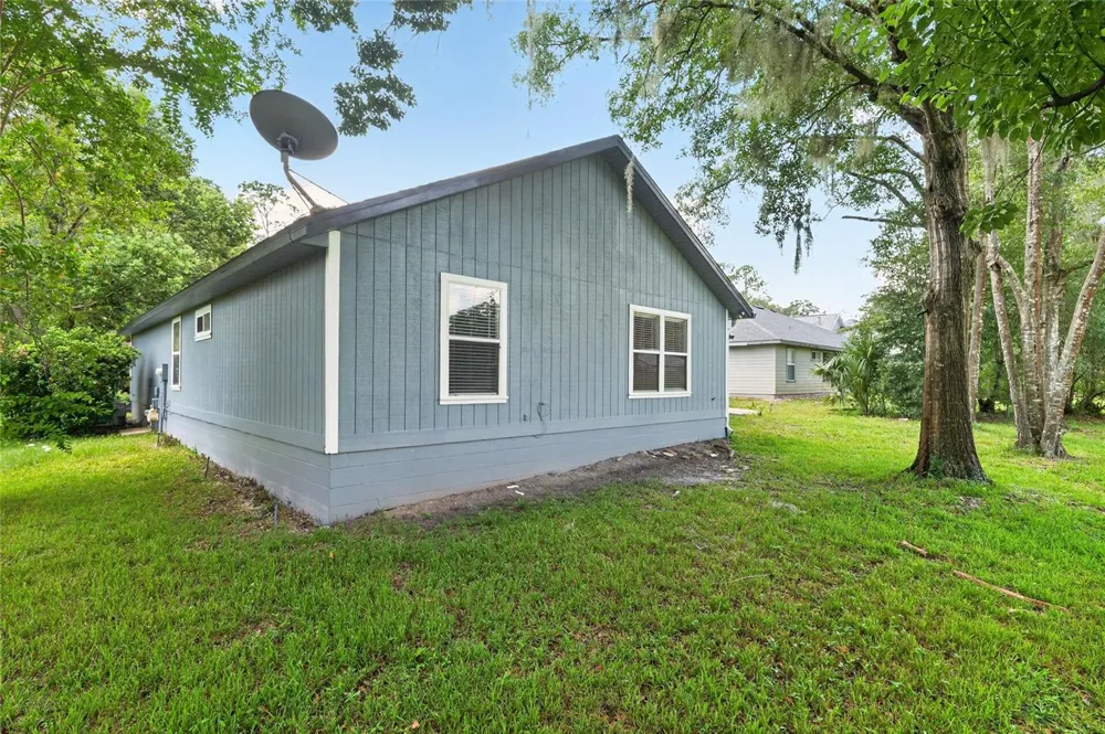 8120 SW 52ND LANE Gainesville, FL 32608