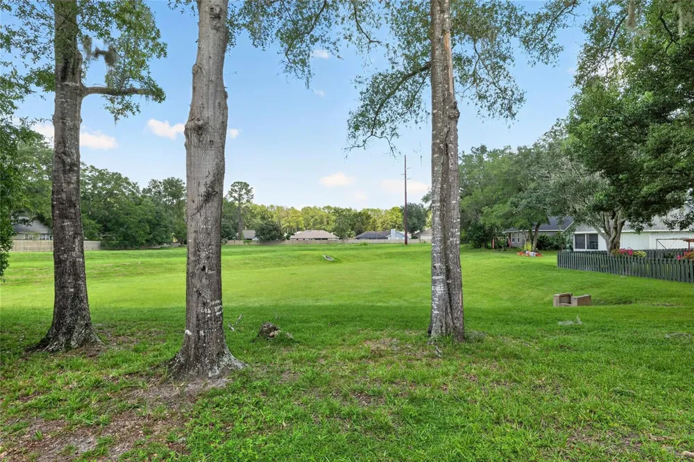 8120 SW 52ND LANE Gainesville, FL 32608