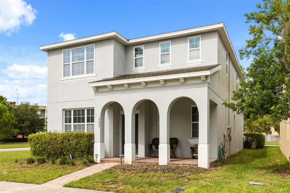 2427 LINER AVENUE Apopka, FL 32703