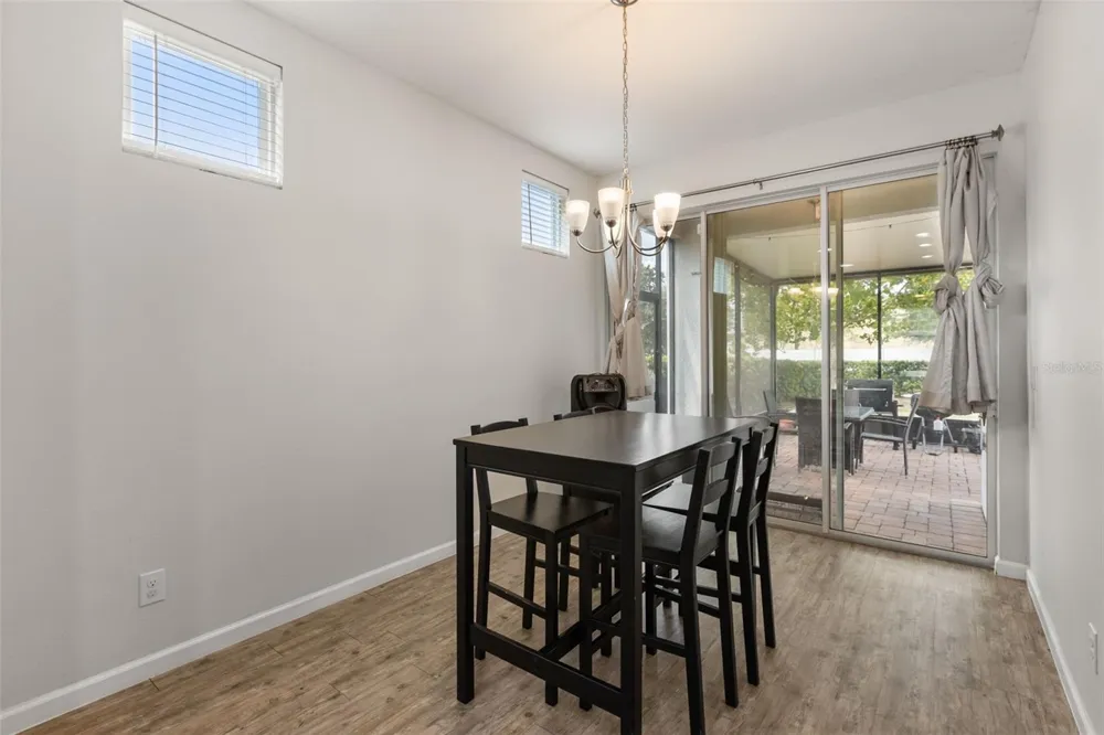 2427 LINER AVENUE Apopka, FL 32703