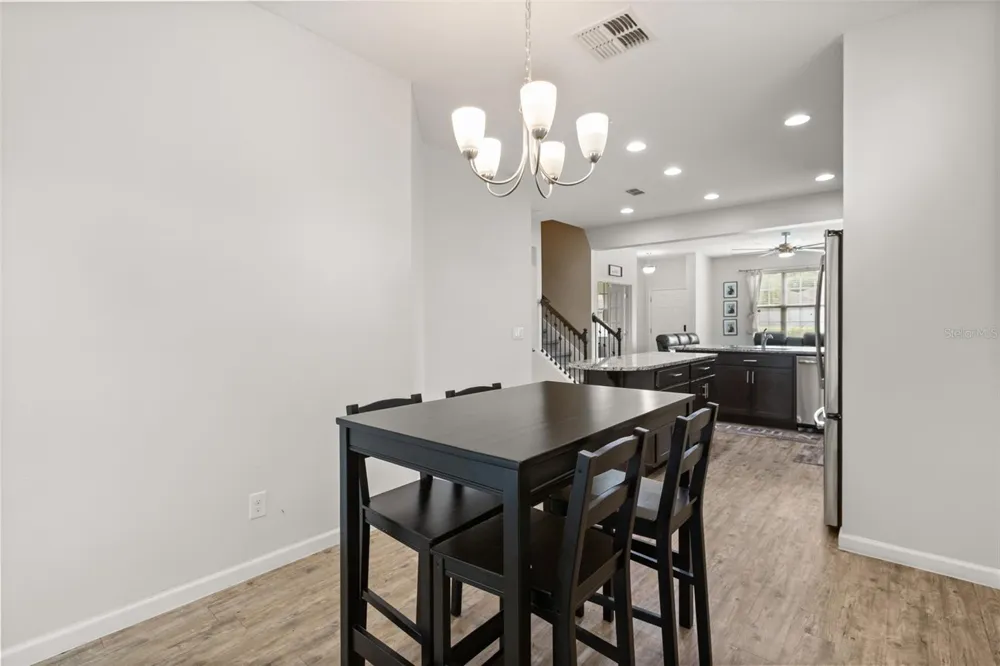 2427 LINER AVENUE Apopka, FL 32703