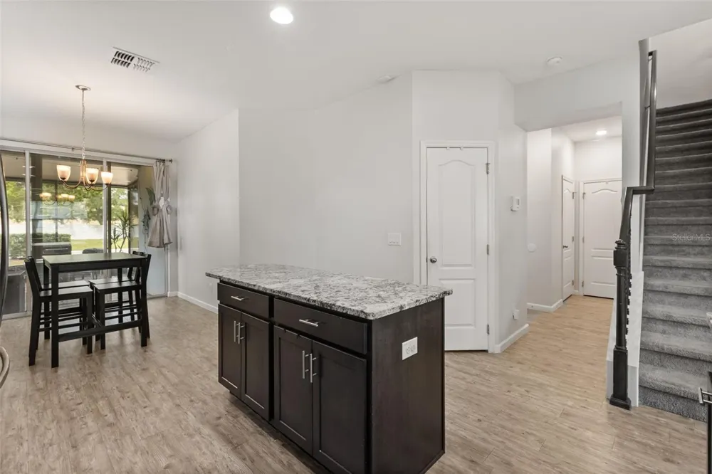 2427 LINER AVENUE Apopka, FL 32703