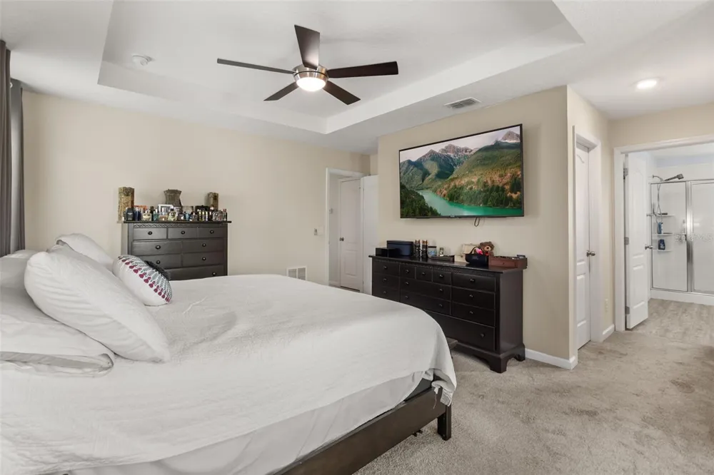2427 LINER AVENUE Apopka, FL 32703