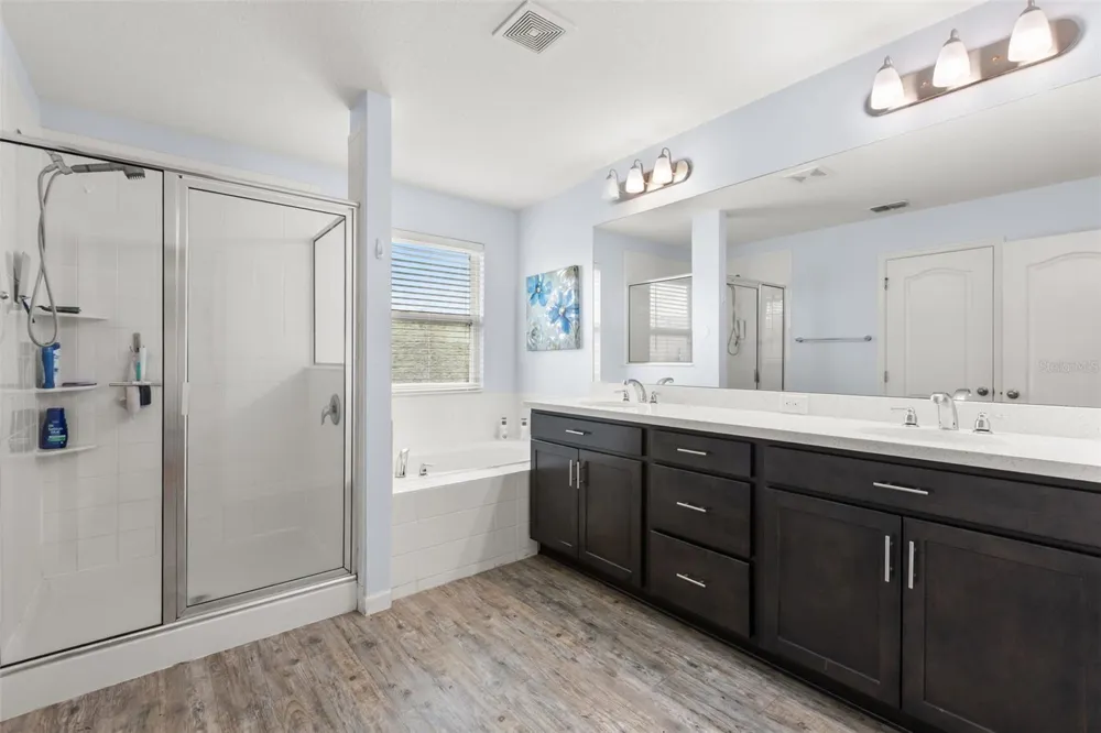 2427 LINER AVENUE Apopka, FL 32703