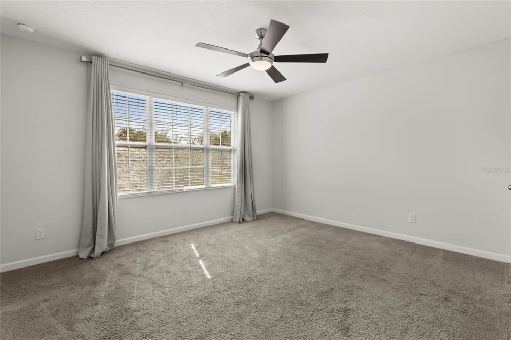 2427 LINER AVENUE Apopka, FL 32703