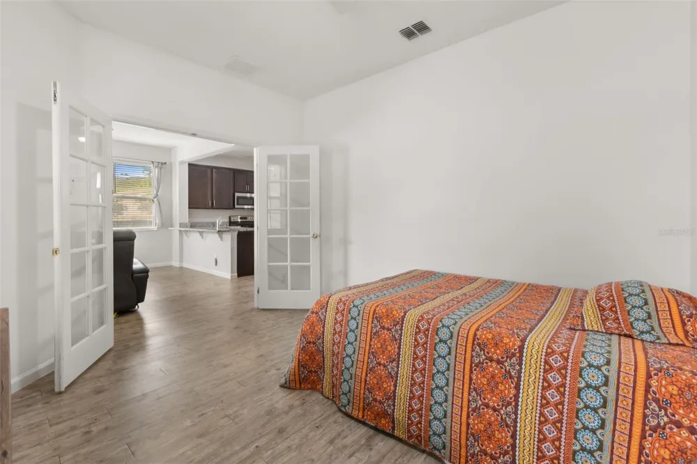 2427 LINER AVENUE Apopka, FL 32703