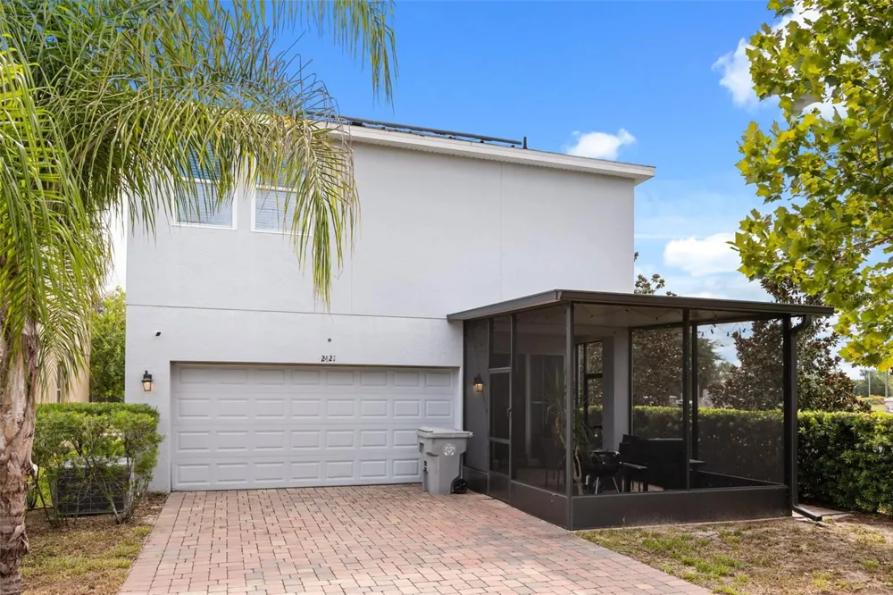 2427 LINER AVENUE Apopka, FL 32703