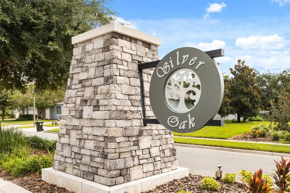 2427 LINER AVENUE Apopka, FL 32703