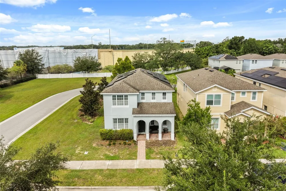2427 LINER AVENUE Apopka, FL 32703