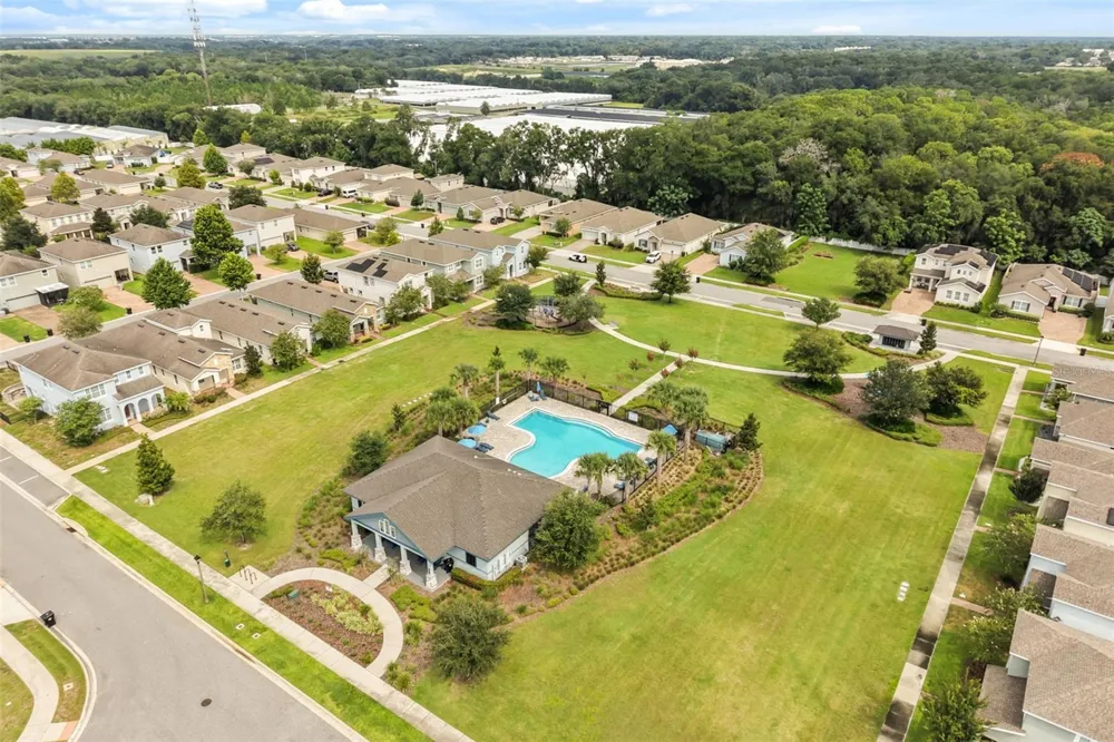 2427 LINER AVENUE Apopka, FL 32703