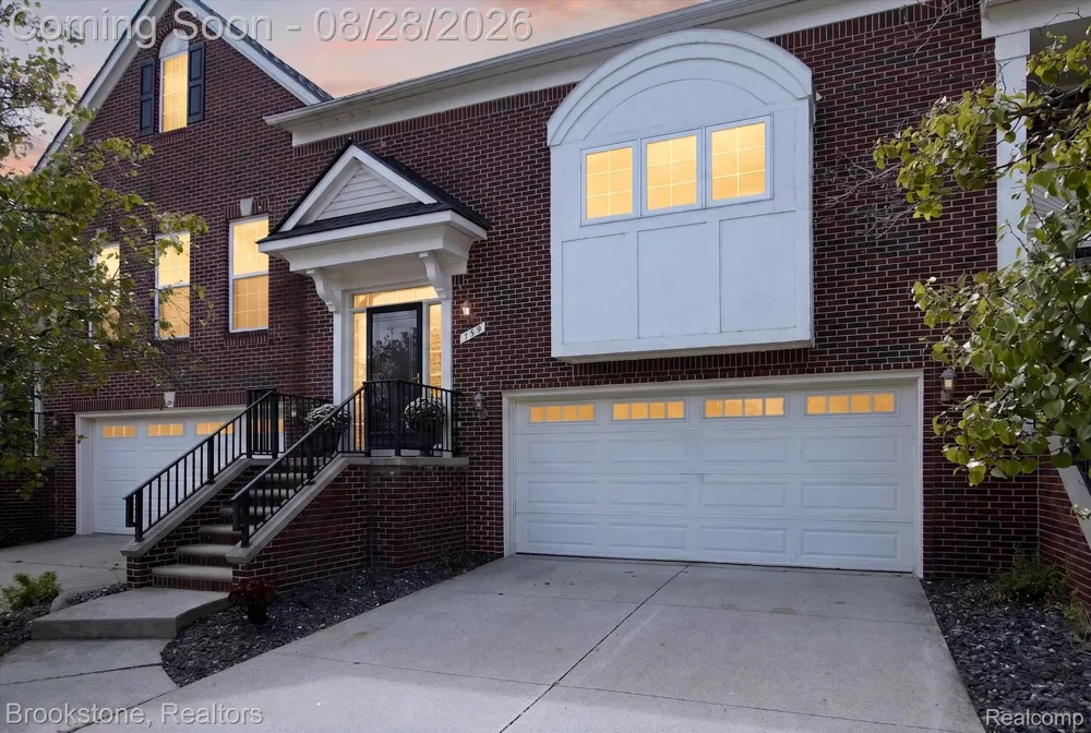 759 PAINT CREEK DRIVE Troy City, MI 48085