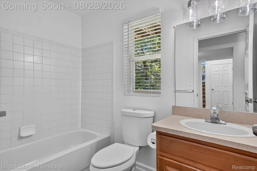759 PAINT CREEK DRIVE Troy City, MI 48085