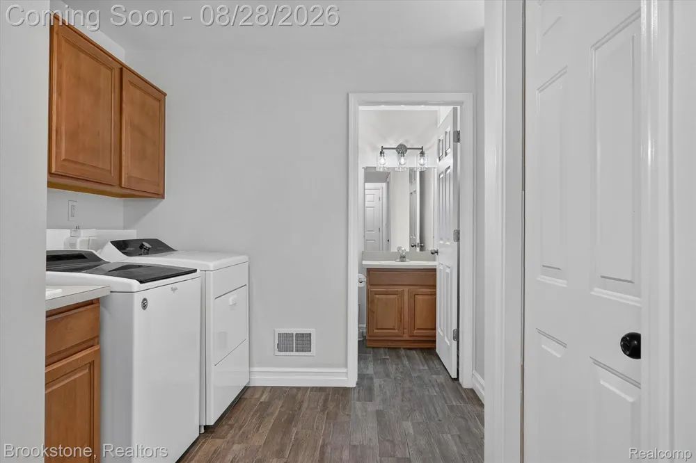 759 PAINT CREEK DRIVE Troy City, MI 48085